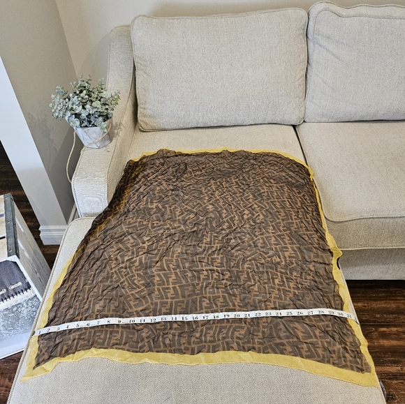 Authentic Fendi silk scarf - Picture 10 of 12